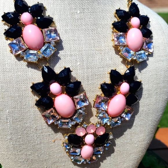 Statement necklace - Picture 2 of 4